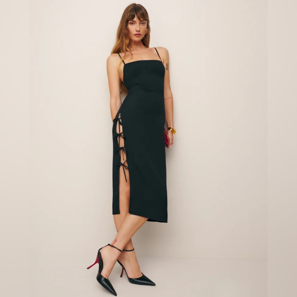 Reformation Beasley Dress Brand New, Sold out online, size 4